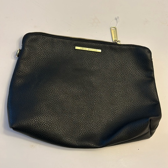 Steve Madden Handbags - Steve Madden Vegan Leather Clutch